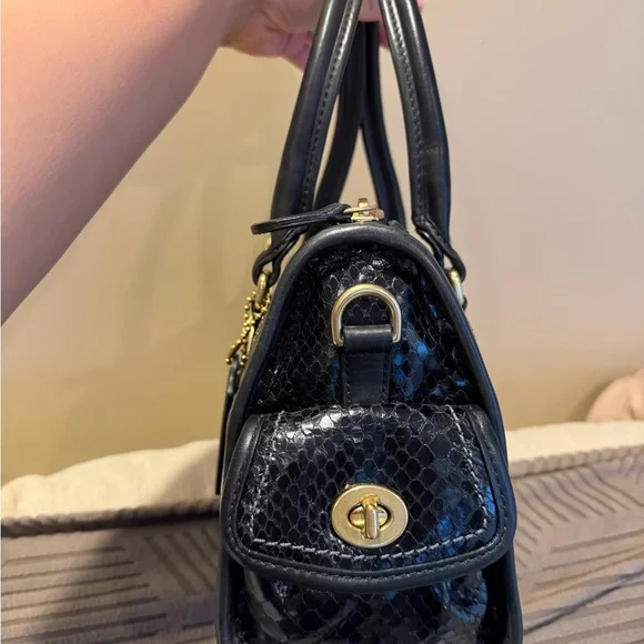 Coach 2008 Black Barrett Bag - Picture 3 of 12